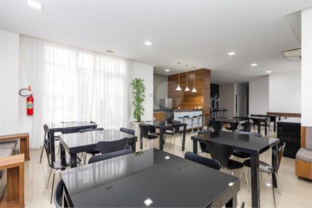 9_photo/94dce36f81.507a38b60af2f892-ATLAS-aa0d61cb-94ad-4ecd-b0f2-655cf484e7fb.jpg de apartamento à venda com 3 quartos, 125m² em Portão, Curitiba