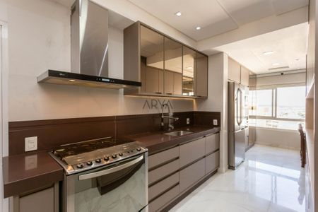 11_photo/94dce36fe9.67fb7306e17da099-ATLAS-3cfa3909-4065-44e9-ac8f-9be16ffc0f6a.jpg de apartamento à venda com 4 quartos, 308m² em Portão, Curitiba