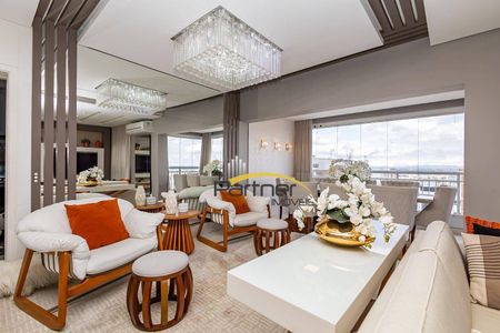 12_photo/94dce36fe9.b97f503fa65d9764-ATLAS-4d6a6bce-29d7-4cb4-81f9-a804e66e83d6.jpg de apartamento à venda com 4 quartos, 328m² em Portão, Curitiba