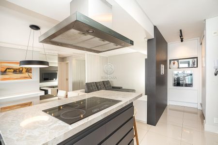 5_photo/94dce36fe9.c3b9fb60c1df5c5a-ATLAS-370d0fb8-fb1e-46b5-a947-4bd3003c3f48.jpg de apartamento à venda com 3 quartos, 126m² em Portão, Curitiba