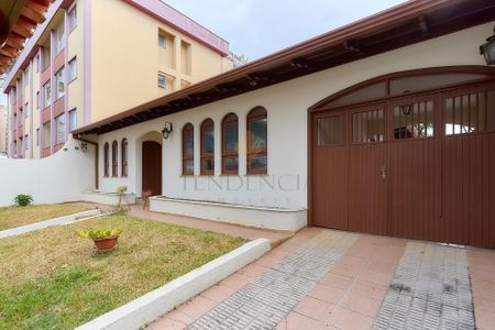 36_photo/94dce37039.f2ed236aecaa8a04-ATLAS-19cd955b-77a7-4246-bded-ae65ac0f8aaf.jpg de casa para alugar com 1 quarto, 223m² em Portão, Curitiba