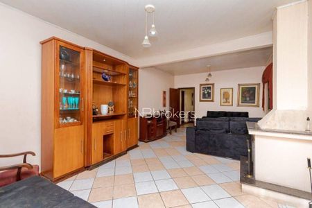 6_photo/94dce3704f.74a96c0b2c4b8c29-ATLAS-54fa0ff2-06af-445c-8eb6-4db4c1932e15.jpg de casa à venda com 4 quartos, 316m² em Portão, Curitiba