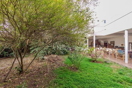 4_photo/94dce3704f.74a96c0b2c4b8c29-ATLAS-6c02ac5e-699c-4e3e-8a7c-ee3188481d8e.jpg de casa à venda com 4 quartos, 316m² em Portão, Curitiba