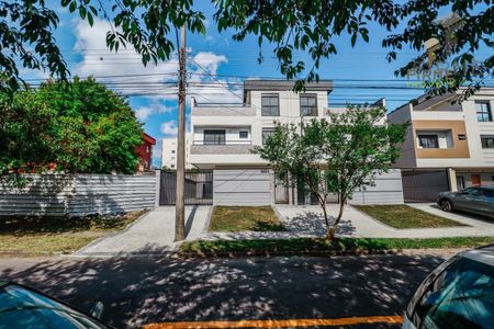 3_photo/94dce370a7.0aeeebdec6edfca9-ATLAS-5f81398c-fbca-46a7-a91e-759fb953fd43.jpg de casa à venda com 3 quartos, 139m² em Vila Izabel, Curitiba