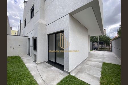 3_photo/94dce370a7.4f9b5e5a209ca818-ATLAS-3a91ab47-05f4-47eb-b52b-2742d6495035.jpg de casa à venda com 3 quartos, 187m² em Vila Izabel, Curitiba