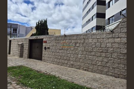 6_photo/94dce37171.b109732949c1d386-ATLAS-d44b7dd0-511b-4db9-be2d-75f8321de5d2.jpg de casa à venda com 4 quartos, 400m² em Portão, Curitiba