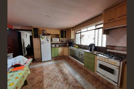 2_photo/94dce37357.4836e9d4ae753125-ATLAS-2864085d-bdfd-4cbc-b9dc-c8f324f29d61.jpg de casa à venda com 4 quartos, 230m² em Santa Quiteria, Curitiba