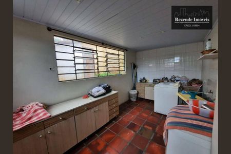 16_photo/94dce37357.4836e9d4ae753125-ATLAS-eec3edcb-3f8e-4029-977d-5178a875cf0a.jpg de casa à venda com 4 quartos, 230m² em Santa Quiteria, Curitiba