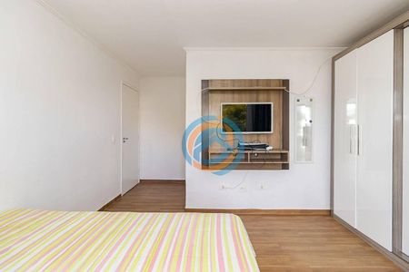 44_photo/94dce374cb.f90487352ec1cd4c-ATLAS-cb10eff4-8d3c-4eb0-b5b4-3d9e4f3f9328.jpg de casa à venda com 5 quartos, 250m² em Santa Quiteria, Curitiba