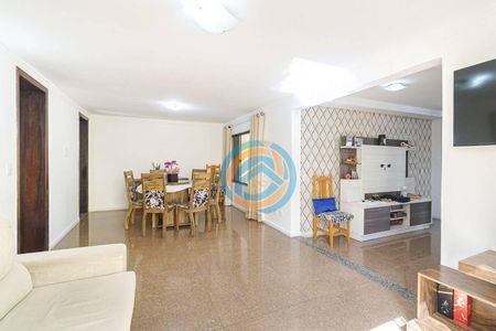 5_photo/94dce374cb.f90487352ec1cd4c-ATLAS-d4530c01-1f82-4ea3-be65-2f8a82cac576.jpg de casa à venda com 5 quartos, 250m² em Santa Quiteria, Curitiba