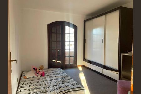 2_photo/94dce375eb.906020ab0bc1df8b-ATLAS-1a100b3e-956c-4f74-9016-cbc17d8d857a.jpg de casa à venda com 3 quartos, 131m² em Vila Izabel, Curitiba