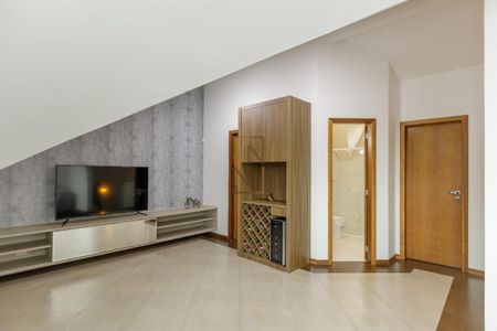 11_photo/94dce37611.ef4267cf7f570d25-ATLAS-52e8d7ee-3330-474e-9c35-7af851eb5c8c.jpg de casa à venda com 3 quartos, 190m² em Vila Izabel, Curitiba