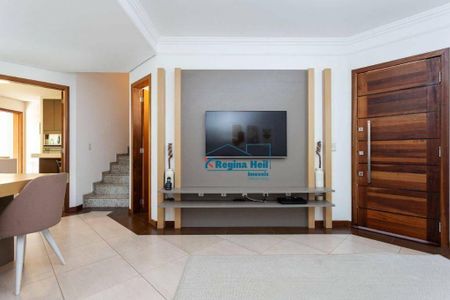 11_photo/94dce37611.ef4267cf7f570d25-ATLAS-682fd5e1-a756-423d-a237-0ad9a416c8ce.jpg de casa à venda com 3 quartos, 187m² em Vila Izabel, Curitiba