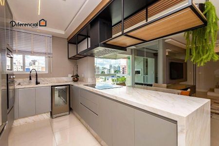 9_photo/94dce3762f.0168cbcc6a211b7f-ATLAS-9cd13d5e-4d7b-4e82-937a-b19886d07809.jpg de apartamento para alugar com 3 quartos, 220m² em Vila Izabel, Curitiba