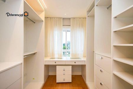 30_photo/94dce3762f.0168cbcc6a211b7f-ATLAS-e3007726-db78-4b2d-b48f-0b347d15d00d.jpg de apartamento para alugar com 3 quartos, 220m² em Vila Izabel, Curitiba