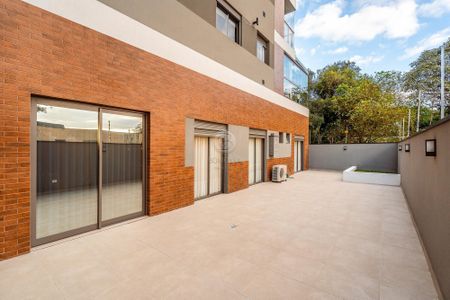 10_photo/94dce3765b.07dec894d8d8be59-ATLAS-803d8e17-b627-4d9c-8d5b-713085ce97a7.jpg de apartamento à venda com 2 quartos, 99m² em Portão, Curitiba