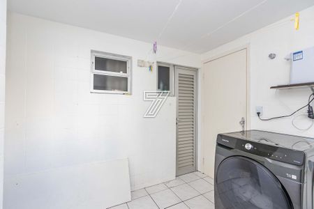 8_photo/94dce3765d.667198bff4ddaeda-ATLAS-8215c3ec-5e93-4e47-9292-dbca61ead3e8.jpg de apartamento à venda com 3 quartos, 106m² em Vila Izabel, Curitiba