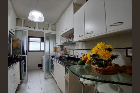 19_photo/94dce376fb.95bc2a4251ebce80-ATLAS-792f9fd7-7840-4558-9e3e-b6c4ce67dc79.jpg de apartamento à venda com 3 quartos, 88m² em Vila Izabel, Curitiba