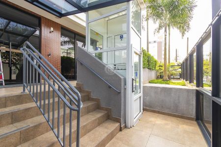 27_photo/94dce3779f.cd9825838d209f48-ATLAS-3258f704-30ad-413d-9330-5ac6cdba7a88.jpg de apartamento à venda com 2 quartos, 80m² em Vila Izabel, Curitiba