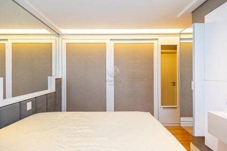 16_photo/94dce3779f.cd9825838d209f48-ATLAS-93772e2a-4ebe-418d-8a0f-b402d8ab8e1d.jpg de apartamento à venda com 2 quartos, 80m² em Vila Izabel, Curitiba