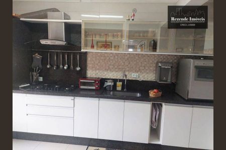 8_photo/94dce377d3.888e5b3c4c3c6413-ATLAS-249fa3d8-4e7c-49f7-a343-69a7a66ac9a7.jpg de apartamento à venda com 2 quartos, 96m² em Vila Izabel, Curitiba