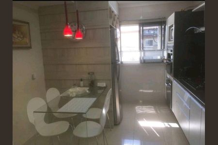 3_photo/94dce377d3.e9bc35269128f7e8-ATLAS-095ee592-a70f-4cd0-8cdc-daad08b7edc5.jpg de apartamento à venda com 2 quartos, 96m² em Vila Izabel, Curitiba