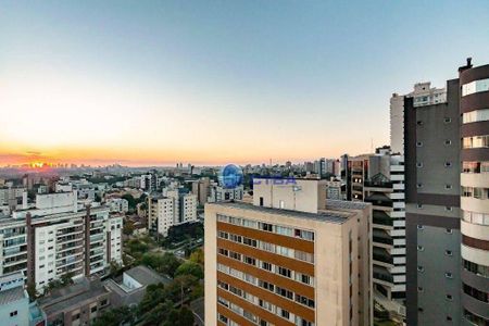 3_photo/94dce378af.c2aefe16be962f17-ATLAS-101fd00c-b7df-4387-9476-6f00a3ae9880.jpg de apartamento para alugar com 1 quarto, 47m² em Vila Izabel, Curitiba