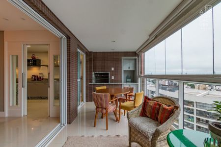 16_photo/94dce378b5.390eb942911e4f89-ATLAS-effe47ea-b41d-49f2-a802-c76ab09e49fa.jpg de apartamento à venda com 3 quartos, 193m² em Vila Izabel, Curitiba