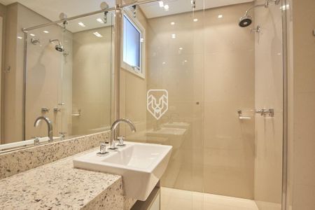 21_photo/94dce378b5.7bf68b1e8711237a-ATLAS-15ac40ff-3fa0-4145-95be-4e099a4ff3c6.jpg de apartamento à venda com 3 quartos, 193m² em Vila Izabel, Curitiba