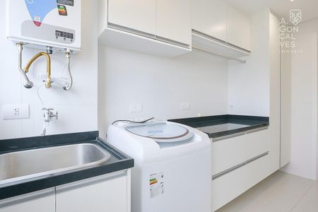 7_photo/94dce378b5.7bf68b1e8711237a-ATLAS-94bbaff5-b50c-438c-b3b9-c22bd9305681.jpg de apartamento à venda com 3 quartos, 193m² em Vila Izabel, Curitiba