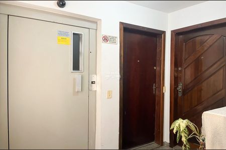 8_photo/94dce378c5.46e5ed76b592fc31-ATLAS-940d3102-a152-4e78-ad14-4644bc5fddf2.jpg de apartamento para alugar com 2 quartos, 48m² em Vila Izabel, Curitiba