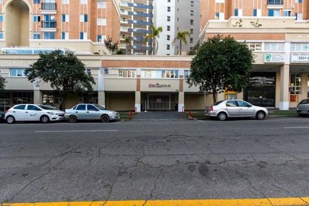 49_photo/94dce378d7.d537e25c27fac64c-ATLAS-c182ac3b-0cbf-4d62-8fdb-9dab7e329b85.jpg de apartamento para alugar com 3 quartos, 74m² em Vila Izabel, Curitiba