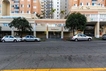 4_photo/94dce378d9.8406d85b1cc03178-ATLAS-aee18e74-778d-4a8f-8aee-3f2af5a0b177.jpg de apartamento para alugar com 3 quartos, 63m² em Vila Izabel, Curitiba