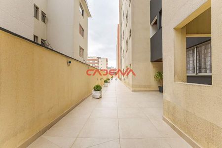 25_photo/94dce378e5.ba7bbfca332eb674-ATLAS-14b57a47-aa35-46bf-83be-bcaeaecdd0c4.jpg de apartamento à venda com 1 quarto, 35m² em Vila Izabel, Curitiba