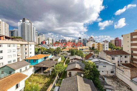 5_photo/94dce378e5.ba7bbfca332eb674-ATLAS-bc721896-5f6a-471e-b0b1-b0cbe4af5bdf.jpg de apartamento à venda com 1 quarto, 35m² em Vila Izabel, Curitiba