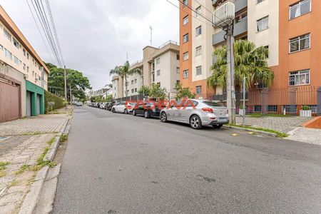 14_photo/94dce378e5.ba7bbfca332eb674-ATLAS-dcb82df2-d60d-4b23-a046-296352e6af57.jpg de apartamento à venda com 1 quarto, 35m² em Vila Izabel, Curitiba