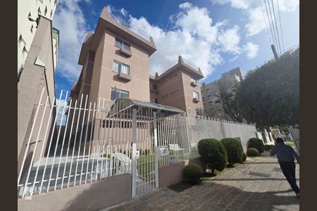 2_photo/94dce37985.13d925f91b8c81c8-ATLAS-fa51d705-be32-42a8-bf91-e431a5d29112.jpg de apartamento para alugar com 3 quartos, 64m² em Vila Izabel, Curitiba