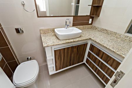 7_photo/94dce379af.e100dba37721dde7-ATLAS-4bac3c33-94bd-4827-a9f7-37ebcfc134d7.jpg de apartamento para alugar com 2 quartos, 67m² em Vila Izabel, Curitiba