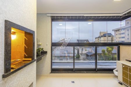 1_photo/94dce37a51.0dd60a32e9732c6f-ATLAS-e649f492-ee79-48e3-8ad9-b7eef20f8e8c.jpg de apartamento à venda com 2 quartos, 71m² em Água Verde, Curitiba