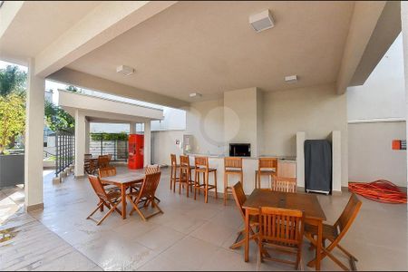 42_photo/94dce37aff.c7030cdbc05da720-ATLAS-cd10c3fe-8e7a-4974-a655-c36b31062e3a.jpg de apartamento à venda com 2 quartos, 90m² em Vila Izabel, Curitiba