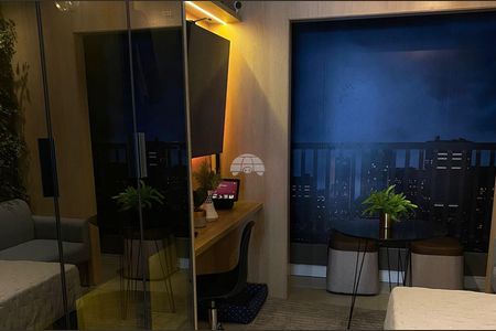 18_photo/94dce37b27.679bb31cce7a4288-ATLAS-66d52e7a-e2d9-486b-a83a-34a223c04b8b.jpg de apartamento à venda com 1 quarto, 24m² em Vila Izabel, Curitiba