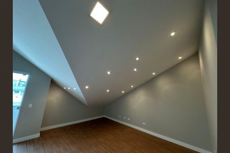 6_photo/94dce37b51.0e5883cd31689f99-ATLAS-7c56ce3e-c090-43e8-892a-6d4e01a1a05a.jpg de casa à venda com 6 quartos, 245m² em Água Verde, Curitiba