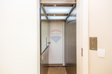 11_photo/94dce37b51.aef4de6394ba8e6d-ATLAS-34387e5f-54d5-4f53-90c7-a5815519ea90.jpg de casa à venda com 5 quartos, 245m² em Água Verde, Curitiba