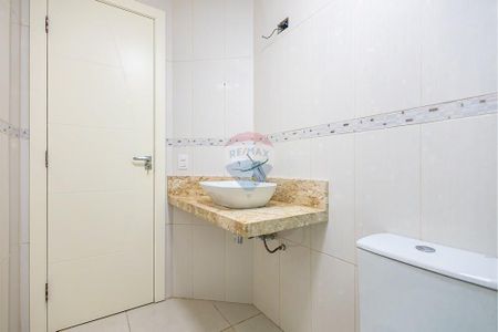 39_photo/94dce37b51.aef4de6394ba8e6d-ATLAS-fdd56221-3a85-4bb2-9ece-d97701d3d252.jpg de casa à venda com 5 quartos, 245m² em Água Verde, Curitiba