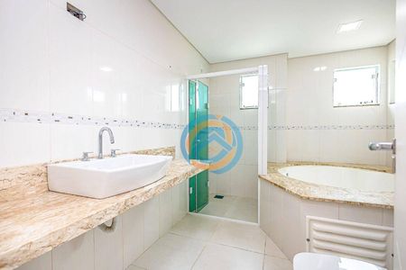 37_photo/94dce37b51.bb0f4c6ec33debd0-ATLAS-9819d1d5-ebc9-4aa8-bc4b-8c2d17ebd3a0.jpg de casa à venda com 5 quartos, 245m² em Água Verde, Curitiba