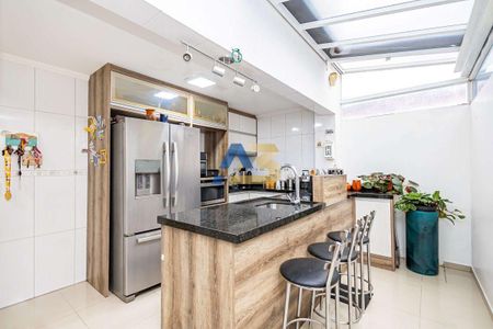 9_photo/94dce37b6f.1aa5b8f538f3adaf-ATLAS-dad561ca-9a57-4272-932c-b8752e36e7d8.jpg de casa à venda com 3 quartos, 152m² em Água Verde, Curitiba