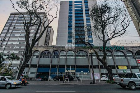 10_photo/94dce37b79.c71d6e8a3b60fe02-ATLAS-353518eb-7d8e-4ebe-a60a-383a8d134e0f.jpg de apartamento para alugar com 3 quartos, 155m² em Água Verde, Curitiba