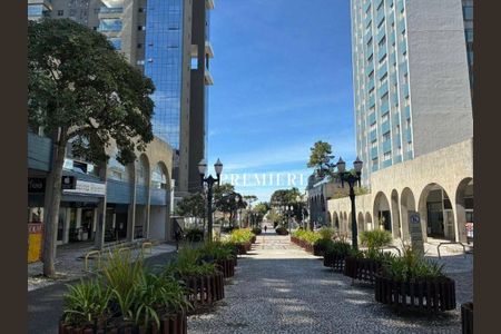 2_photo/94dce37b97.85000ecc88270446-ATLAS-fe06363a-d1c4-4307-9a50-576dec452d45.jpg de apartamento para alugar com 3 quartos, 84m² em Água Verde, Curitiba