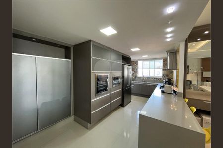 2_photo/94dce37be5.f87c5f63b588f4d4-ATLAS-07715e9b-7265-43df-9856-755ef42e255e.jpg de apartamento à venda com 3 quartos, 169m² em Água Verde, Curitiba