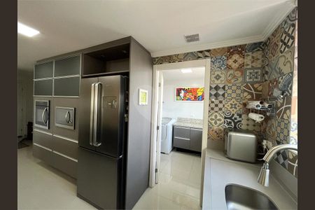 3_photo/94dce37be5.f87c5f63b588f4d4-ATLAS-39ec8cd3-5ace-4e9d-9de5-b1b6dc8ed60e.jpg de apartamento à venda com 3 quartos, 169m² em Água Verde, Curitiba